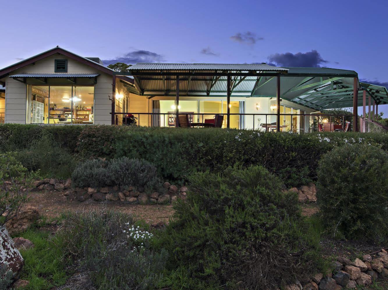 Shambhala Guesthouse Kangaroo Gully Exteriér fotografie